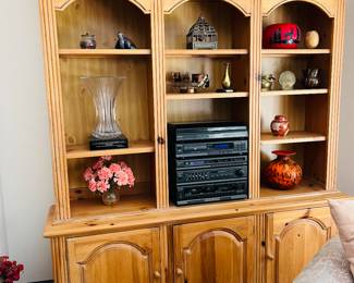 Display wall unit
