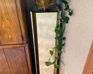 MCM plant stand