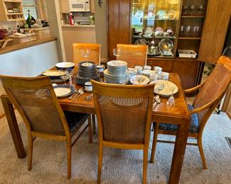 Drexel dining room table and chairs with matching China cabinet