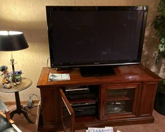 TV, TV console, vintage stereo systems