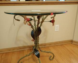 SCULPTED METAL FLOWERS / GLASS TABLE
