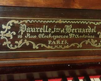 PAURELLE BERNARDEL PIANO / PARIS