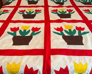 Tulip basket quilt top 