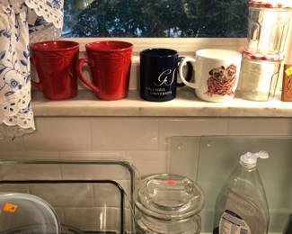 Mugs 