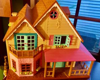 Li’l Woodsies Playhouse 