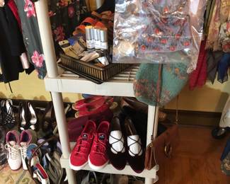 Sneakers & Sport Shoes