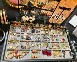 Post & Clip Earrings 