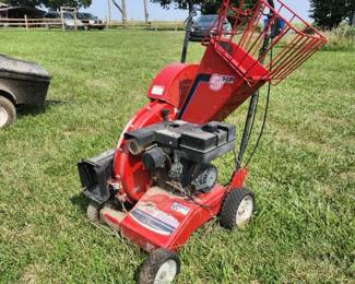 Troy Built American Ledgen Chipper Model 47282