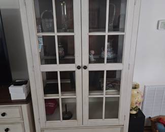 Here's one of the tall end units
