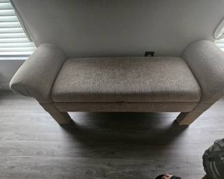 Storage bedroom / Boudois
Bench $99