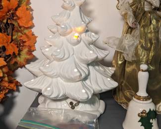 Vintage Christmas Ceramic Tree