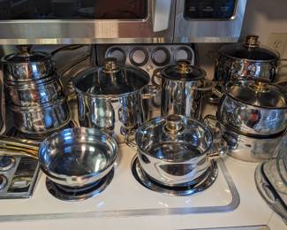 Command Performance Gold Cookware