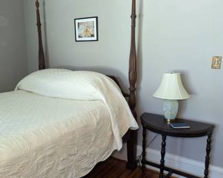 Henkel Harris Queen Bed