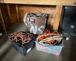 Etension cords - Containers Included; 25A generator to four outlet cord