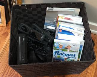 Wii games & accessories 
