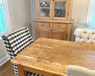 China cabinet dining table and four chairs