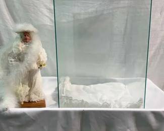 Collectible Daisy Doll With Glass Case