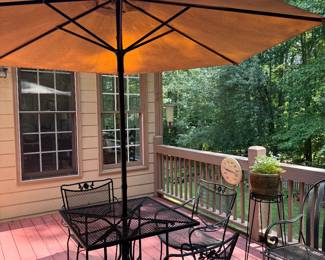 Table chair umbrella