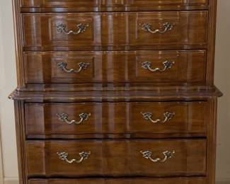  02 Beautiful Thomasville Bedroom Chest On Chest With Drawers 