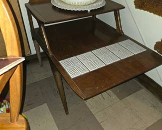 Lane Cosmopolitan End Table
