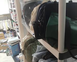 Luggage, tablecloths, 