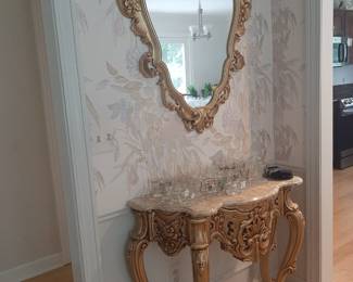 Decorative mirror, matching table