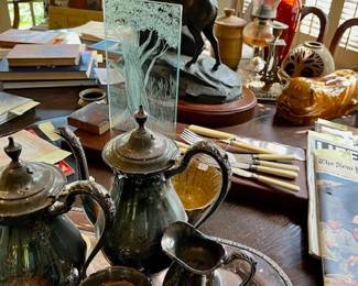 Bronze, Books, Pottery