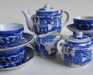 Blue Willow Porcelain Miniature Tea Set