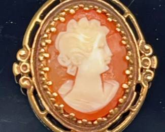 14k Gold Cameo Brooch