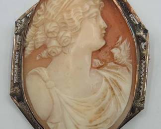 Victorian Hand Carved Shell Cameo 14k