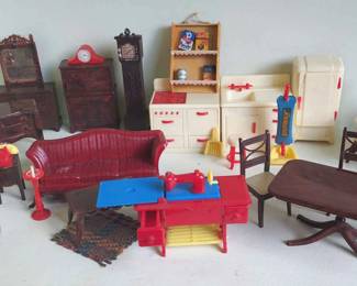 Vintage Renwal Miniatures