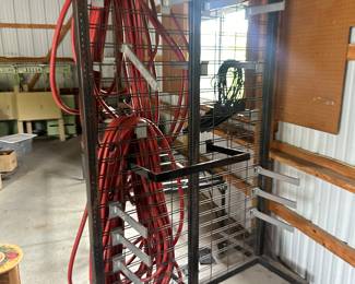 Rolling utility rack 