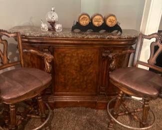 Lovely bar & stools