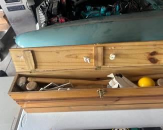 Eddie Bauer croquet set travel