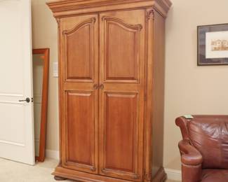 Hooker Furniture Large 2-Door Footed Armoire