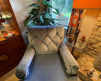 Blue velvet occassional chair in excellent condition 