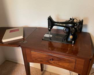 Vintage Singer Sewing maching