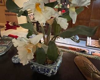 floral arrangements - many to choose from