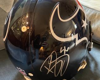 TEXANS FOOTBALL
Brian Cushing, authentic signed football helmet