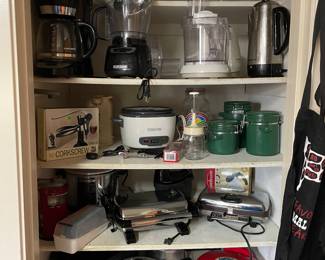 Assorted Kitchen appliances 