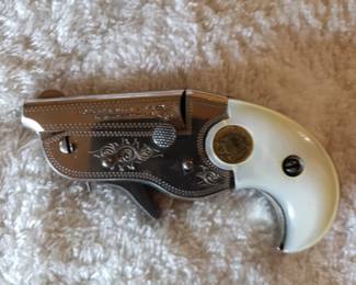 DERRINGER PISTOL 