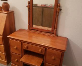 Small dressing table