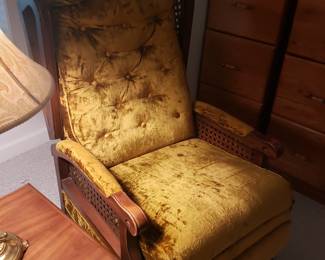 Another picture of recliner