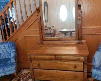 Love this chest w mirror