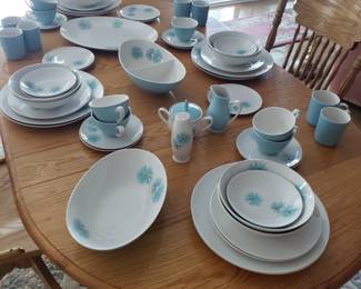 Mid century dishes