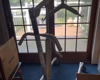 Invacare Hydraulic body lift