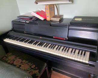 Nice spinet piano