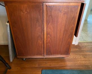 Dillingham bar with black formica top