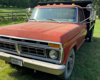 1976 Ford dump truck. Runs great.