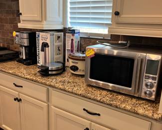 All appliances in good working condition.